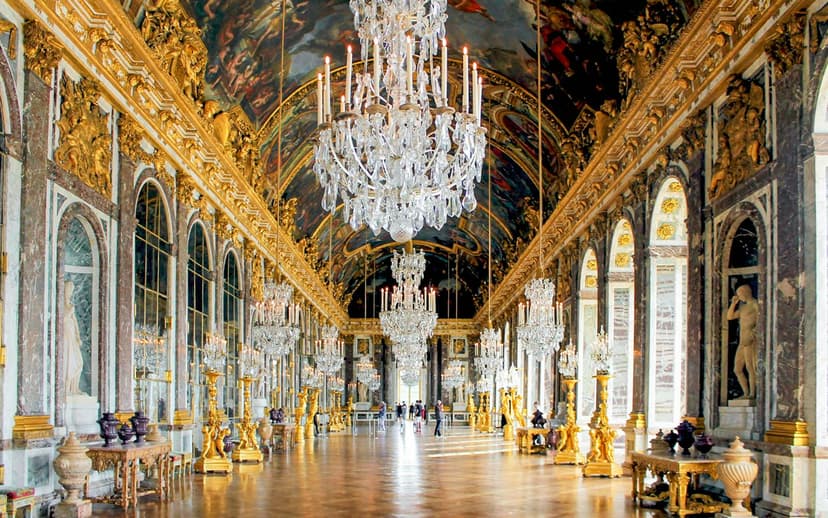 Guided Tour of the King's Private Apartments with Palace of Versailles Skip-the-Line Tickets