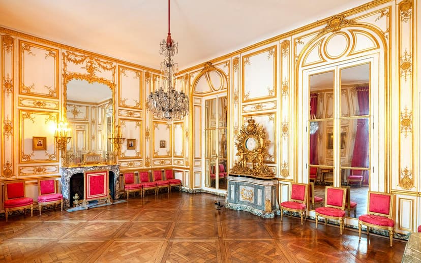 Guided Tour of the King's Private Apartments with Palace of Versailles Skip-the-Line Tickets