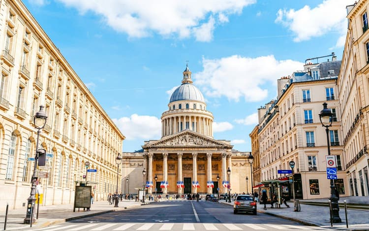 Paris Latin Quarter Walking Tour with Pantheon Entry