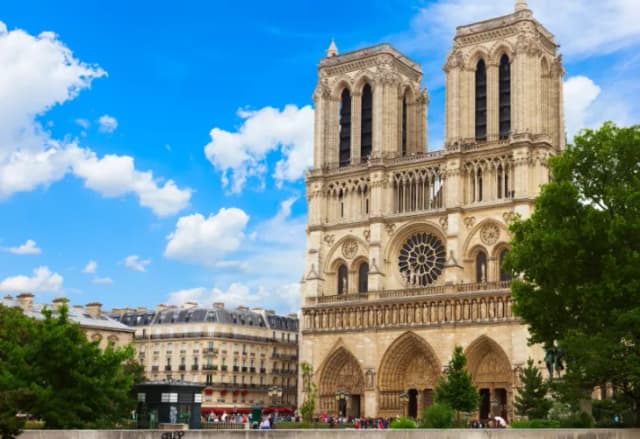 15 août à Paris 2026 : ce qui est ouvert le jour de l'Assomption et comment bien organiser sa journée