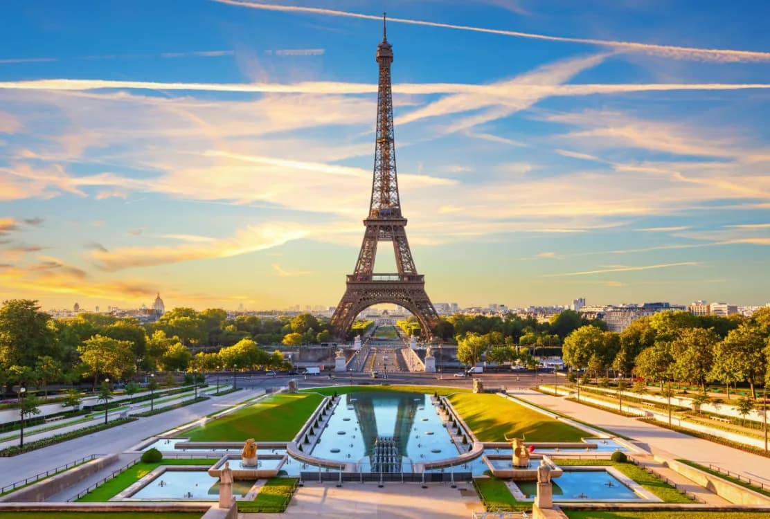 Is Summit Access Worth It? A Complete Eiffel Tower Ticket Comparison